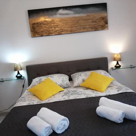 Apartamento Seny Gold Pula Exterior foto