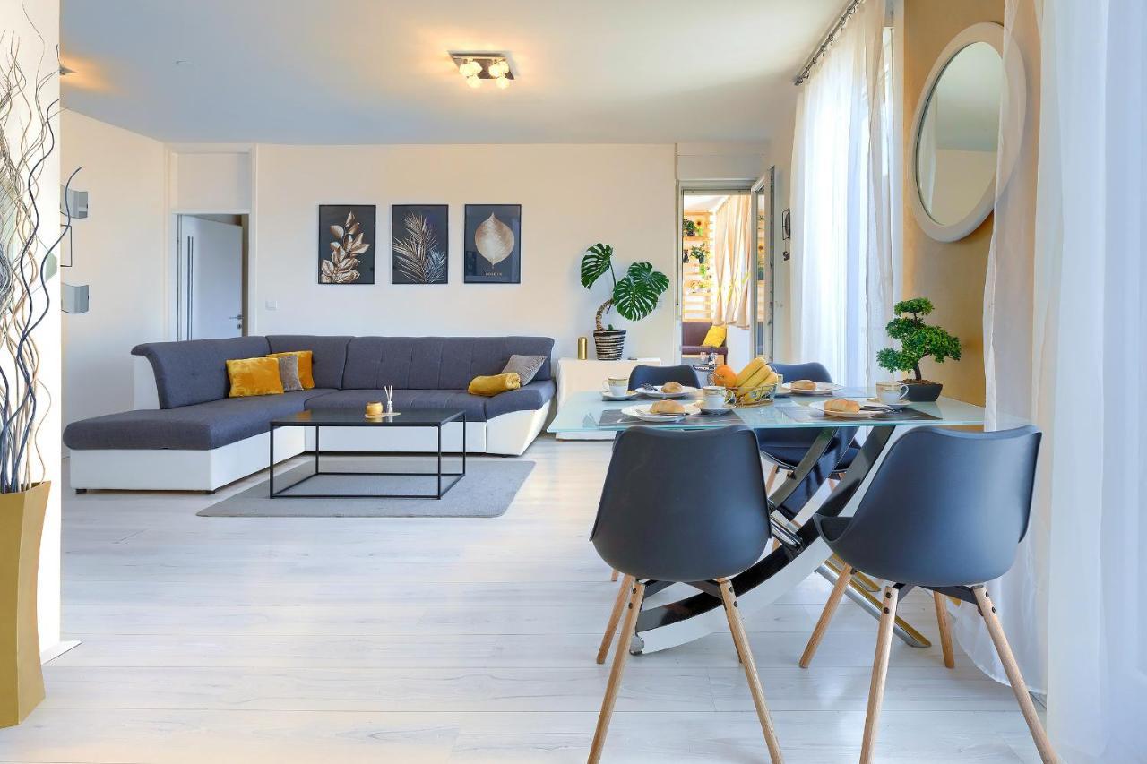 Apartamento Seny Gold Pula Exterior foto