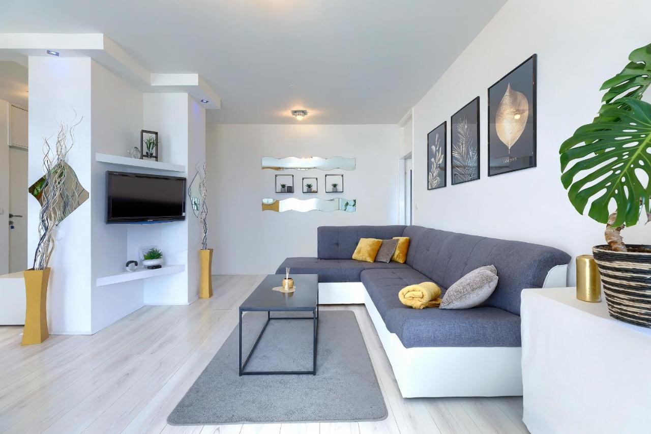 Apartamento Seny Gold Pula Exterior foto