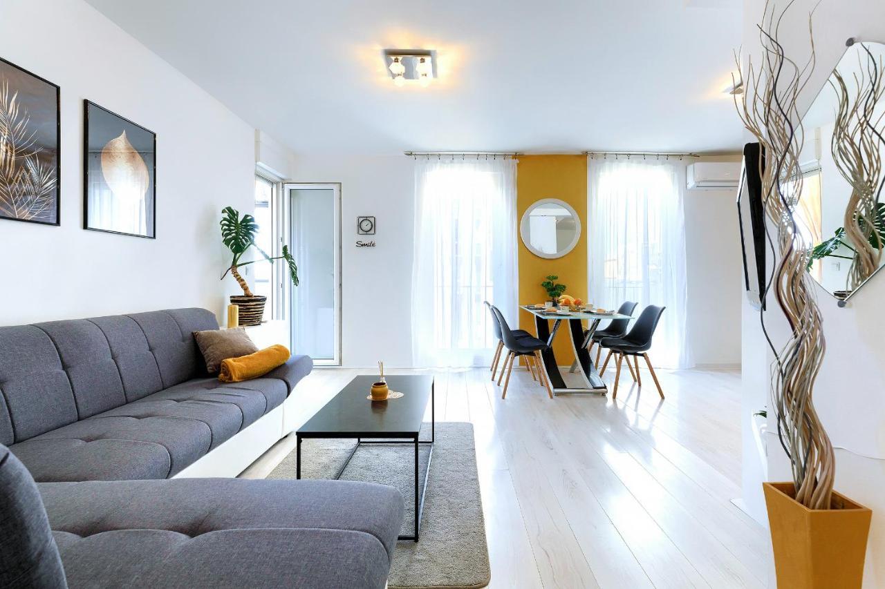 Apartamento Seny Gold Pula Exterior foto