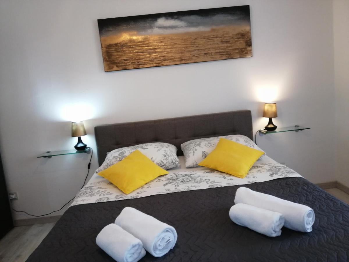 Apartamento Seny Gold Pula Exterior foto